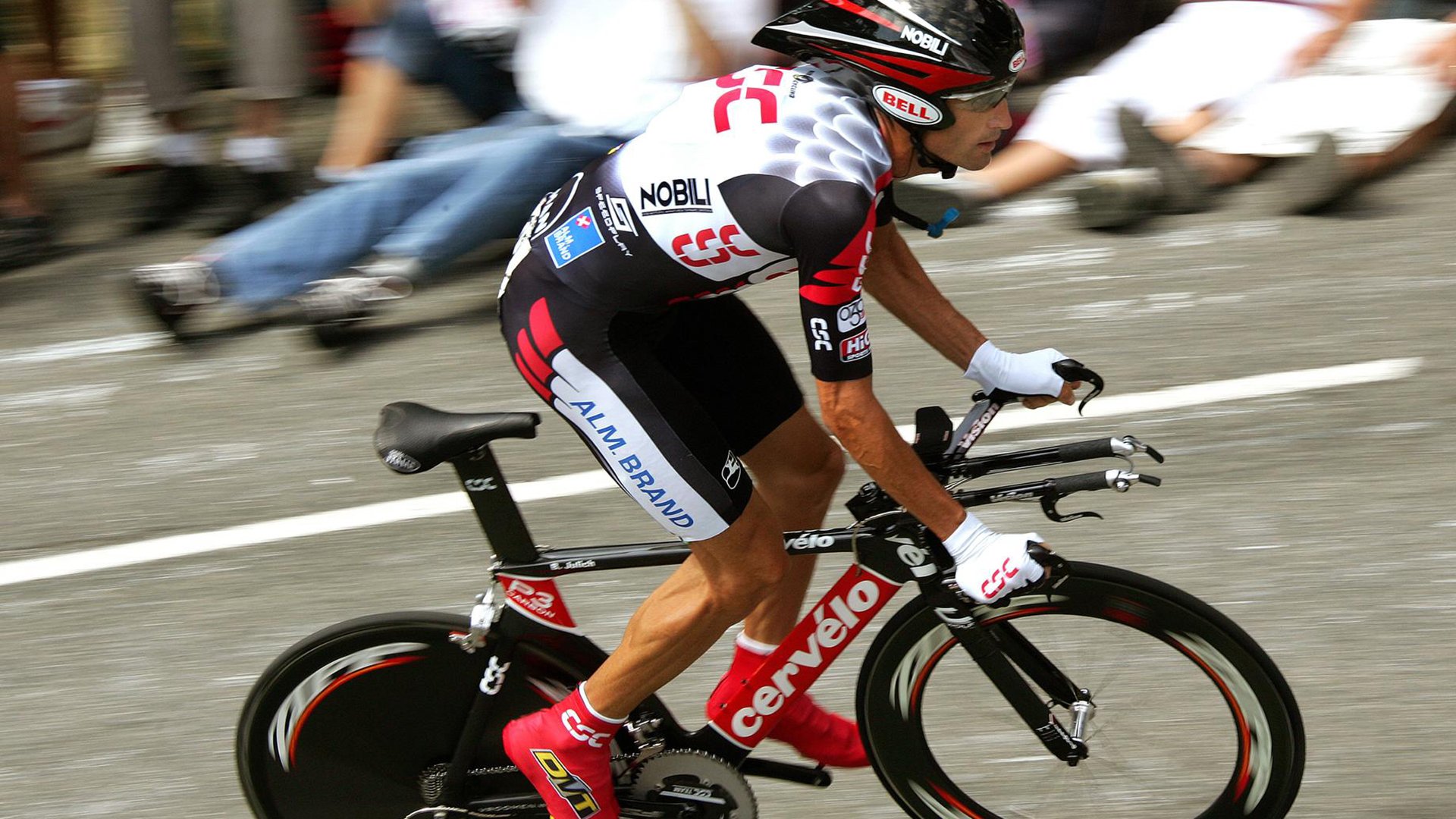 欧冠小组赛：国米提前锁定出线 国米球迷高喊“目标伊斯坦布尔”